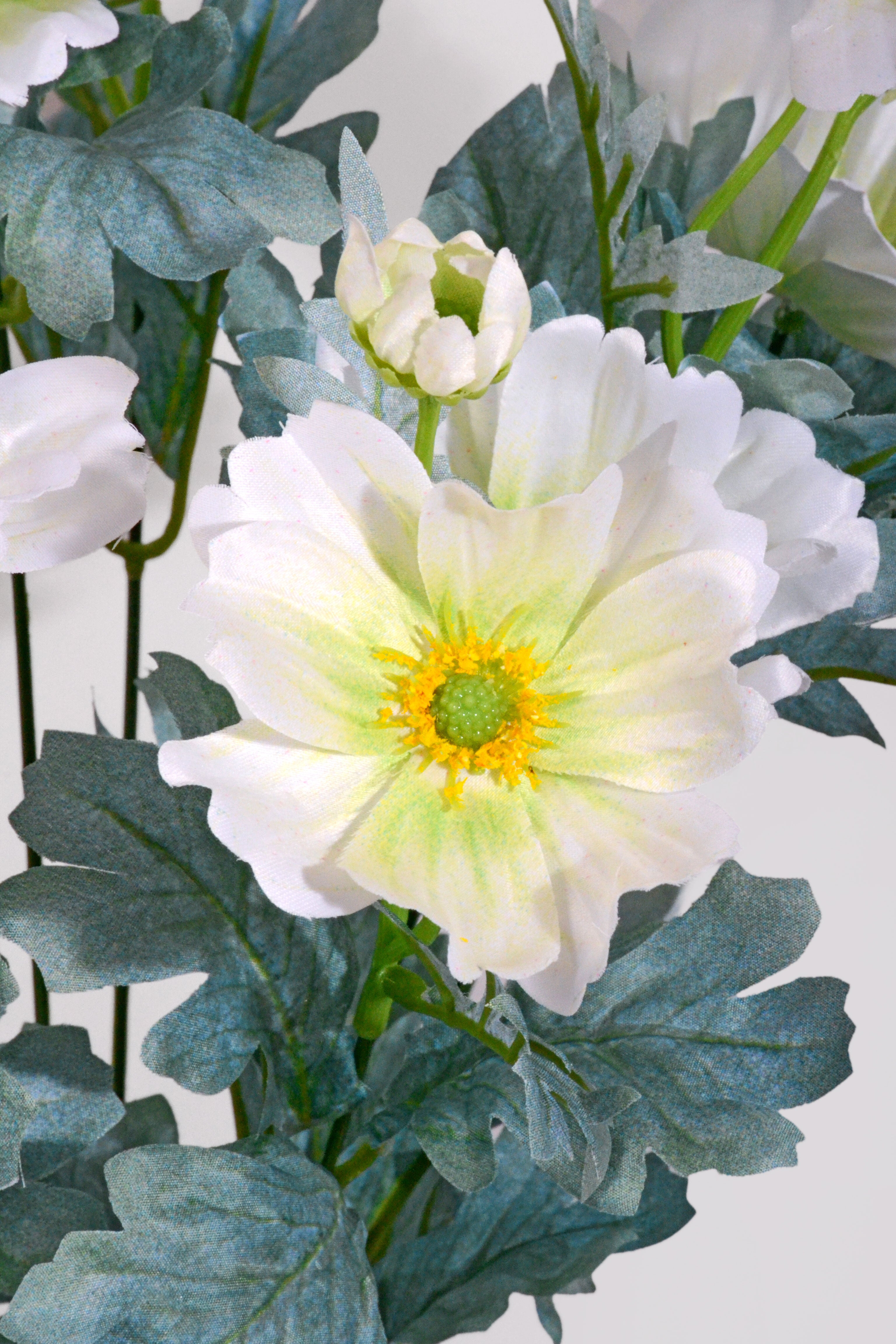 22" Silk Cosmo Bush Cream