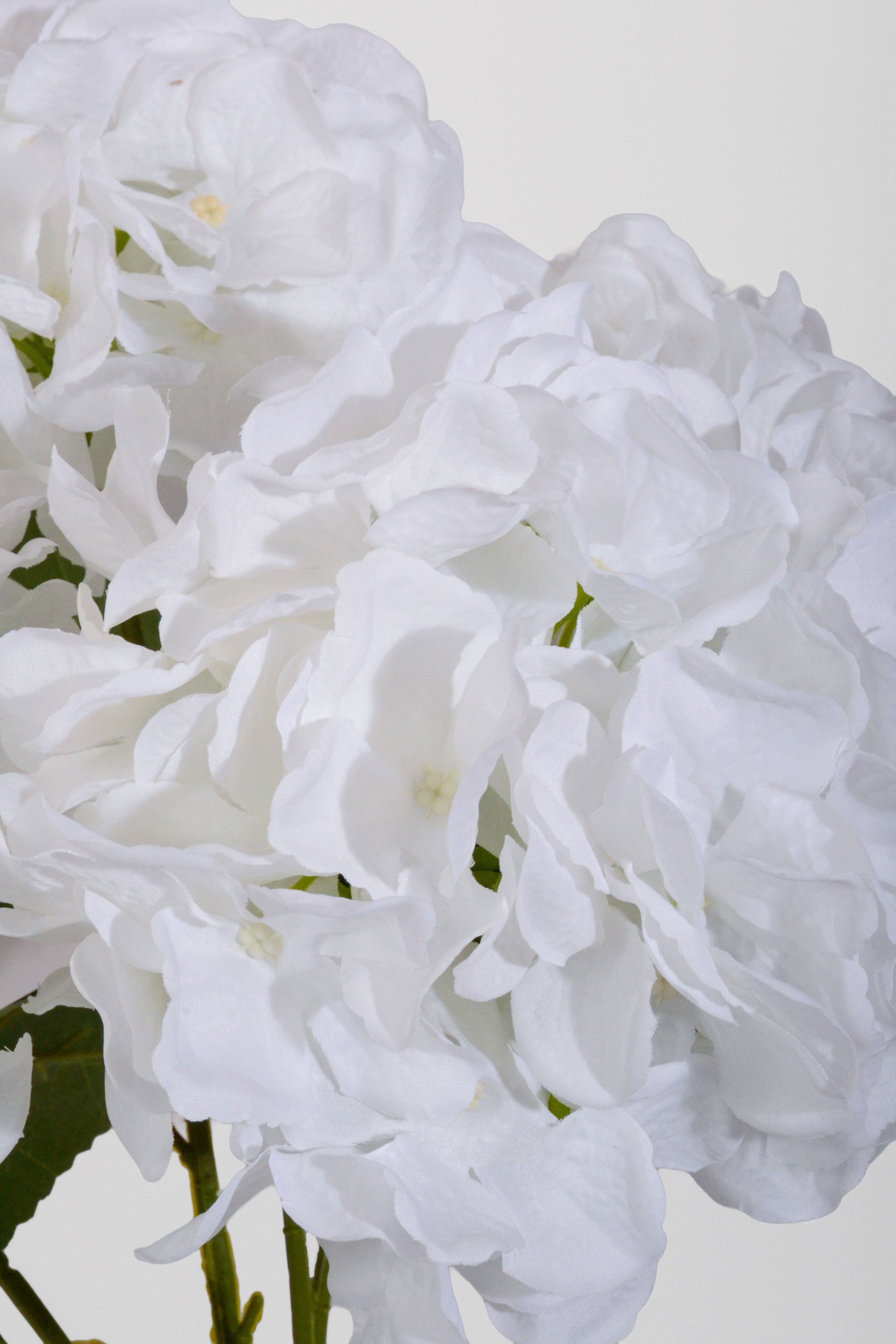 21.5" Silk Hydrangea Bush White