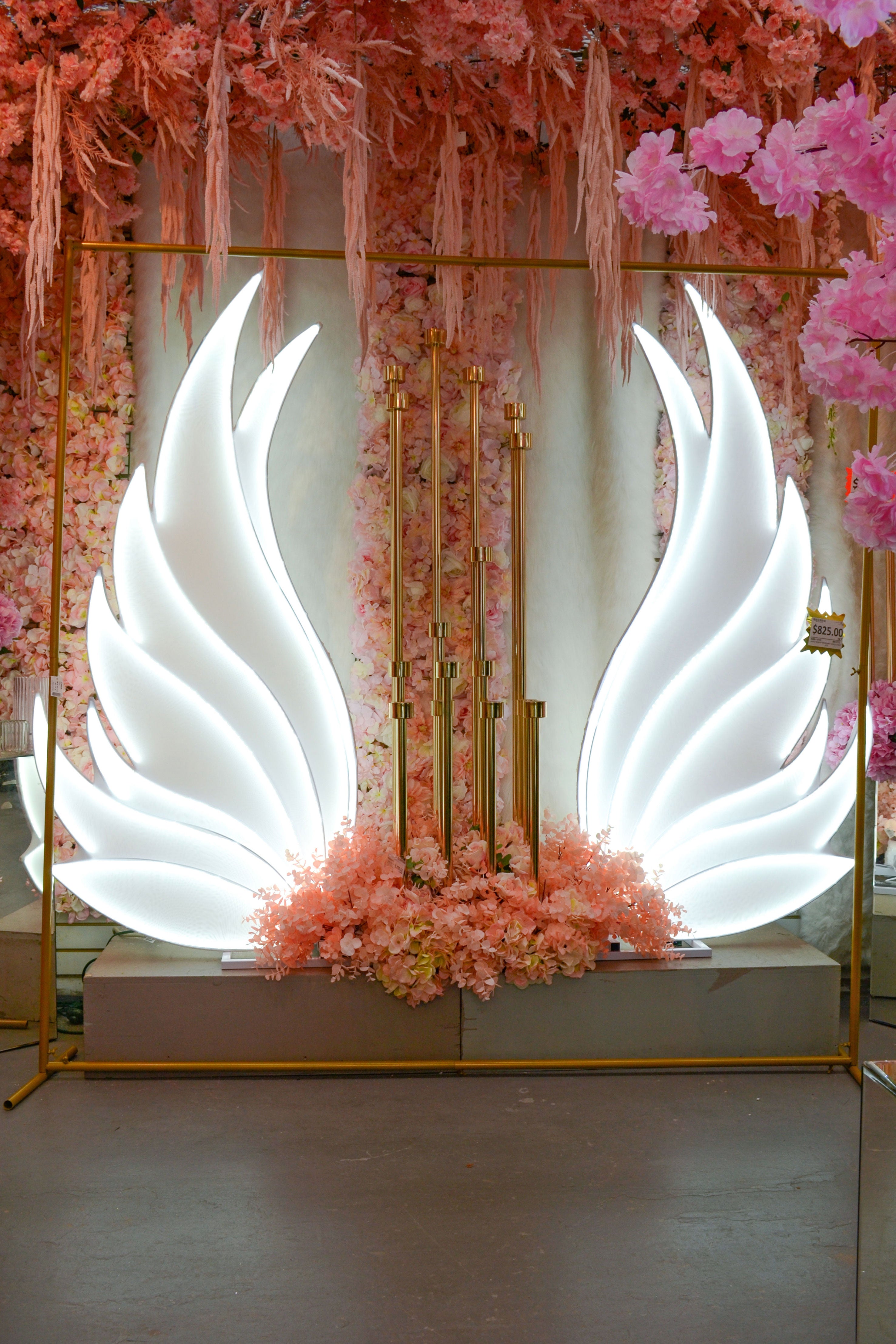 Holy Wings Wedding Aisle Light St2