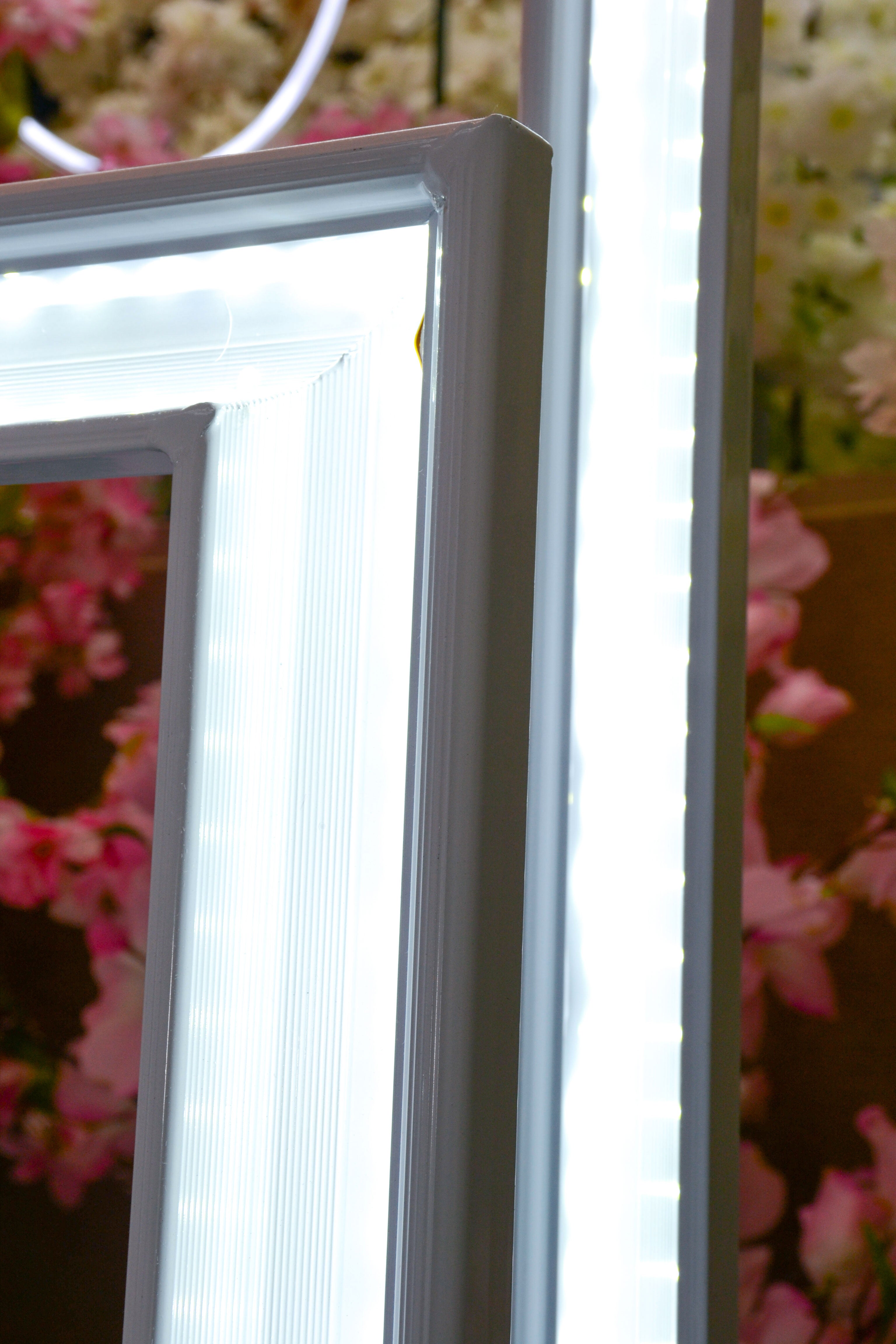 Backdrop Floating Frame Light White