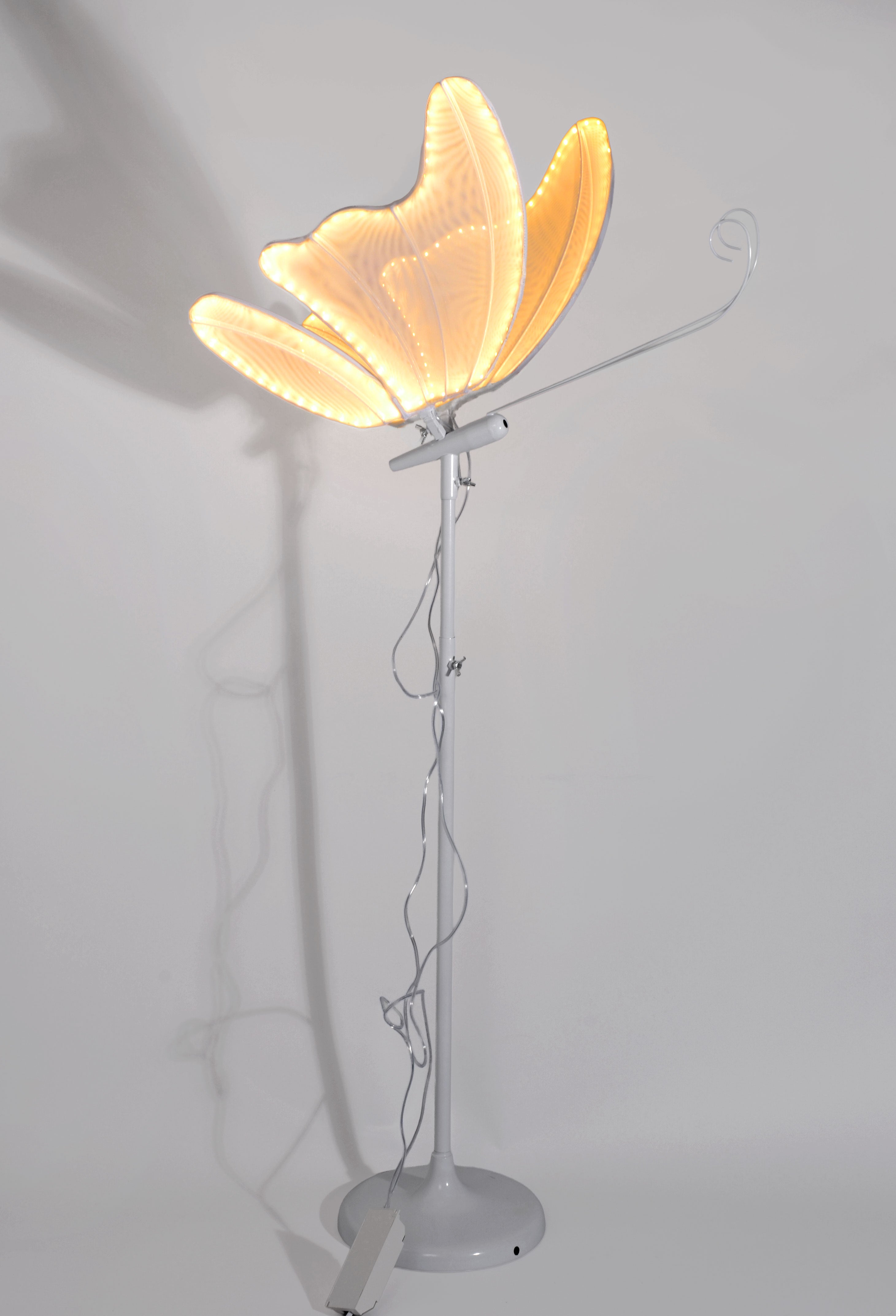 18"& 24" Lamp Butterfly Stand St2