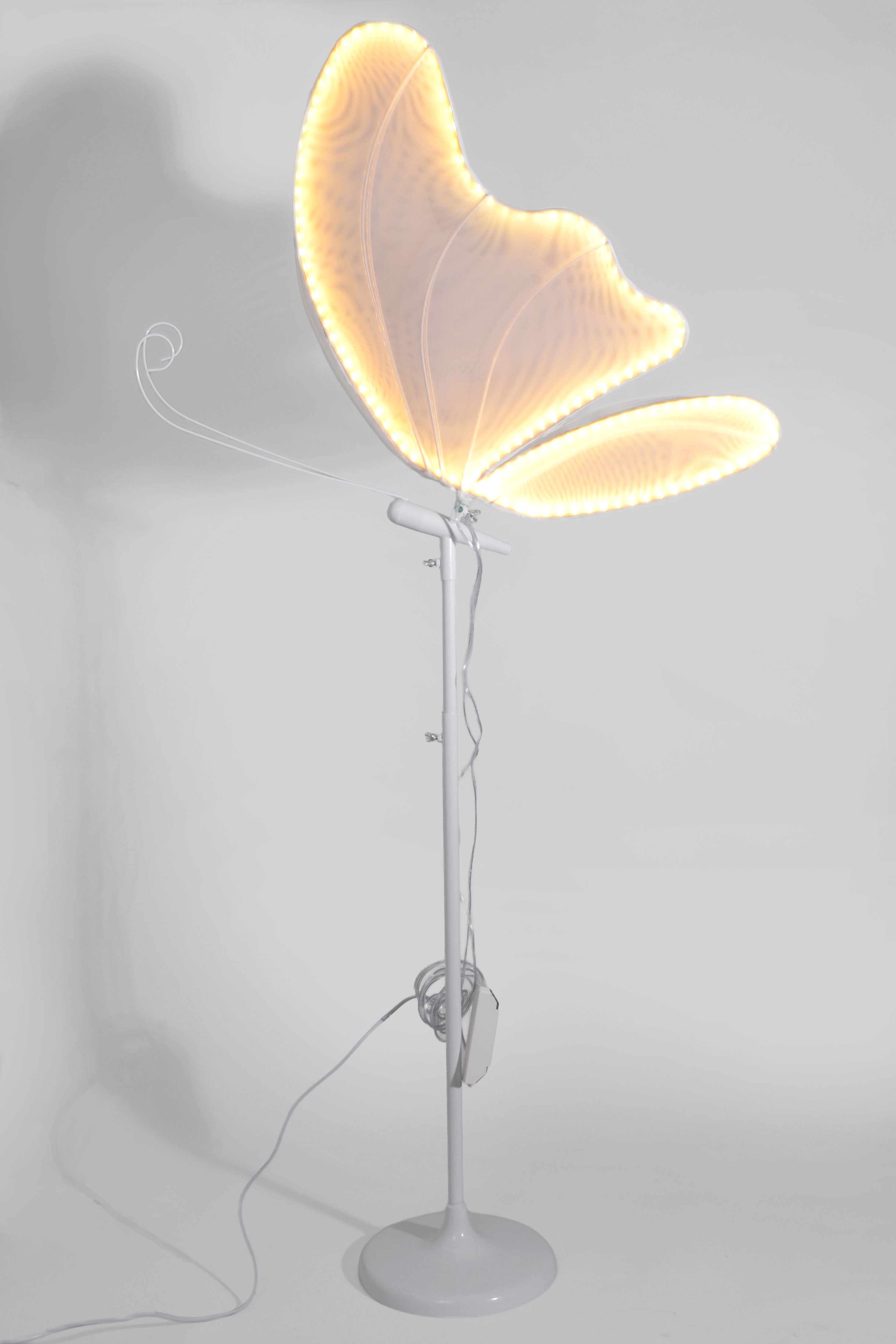 18"& 24" Lamp Butterfly Stand St2