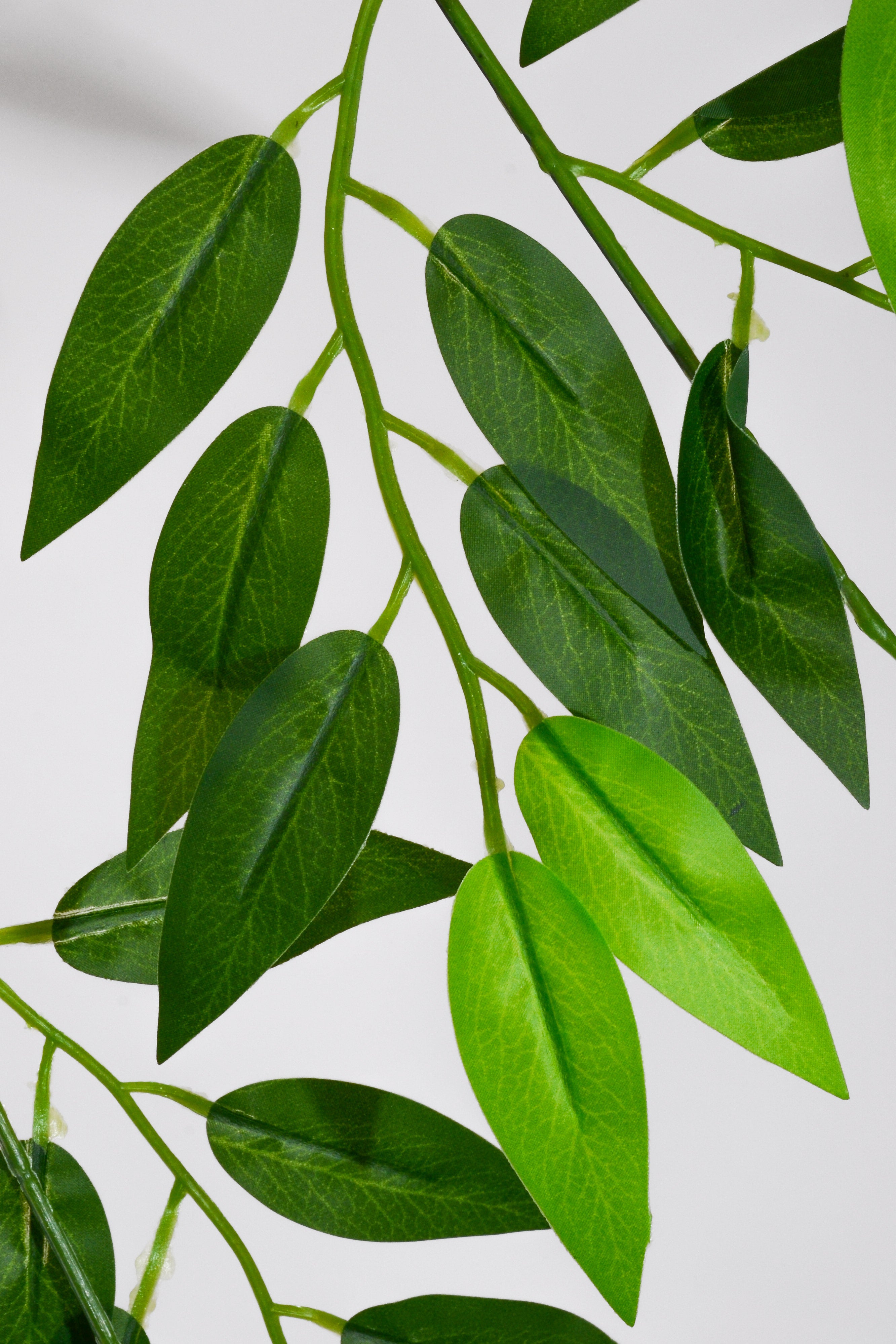 5.5Ft Artificial Smilax Leaf Garland Green/Two tone