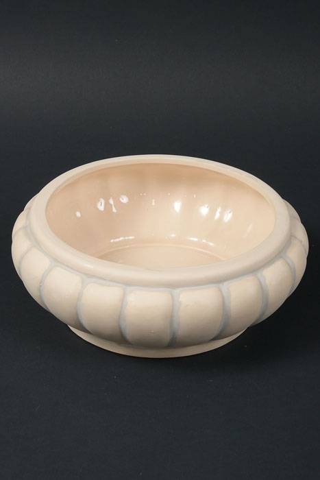 8" Round Matte Scallop Low Bowl Cream