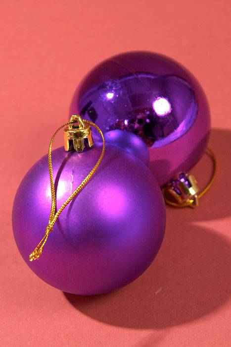 60mm Shiny & Matt Plastic Ball Purple Bx/16