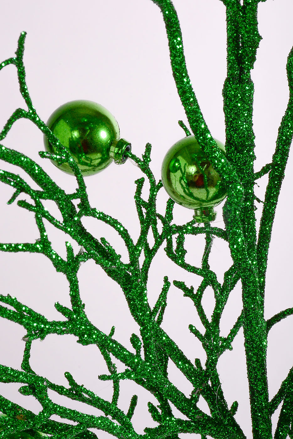 42" Ball And Glitter Twig Dark/Green Spray
