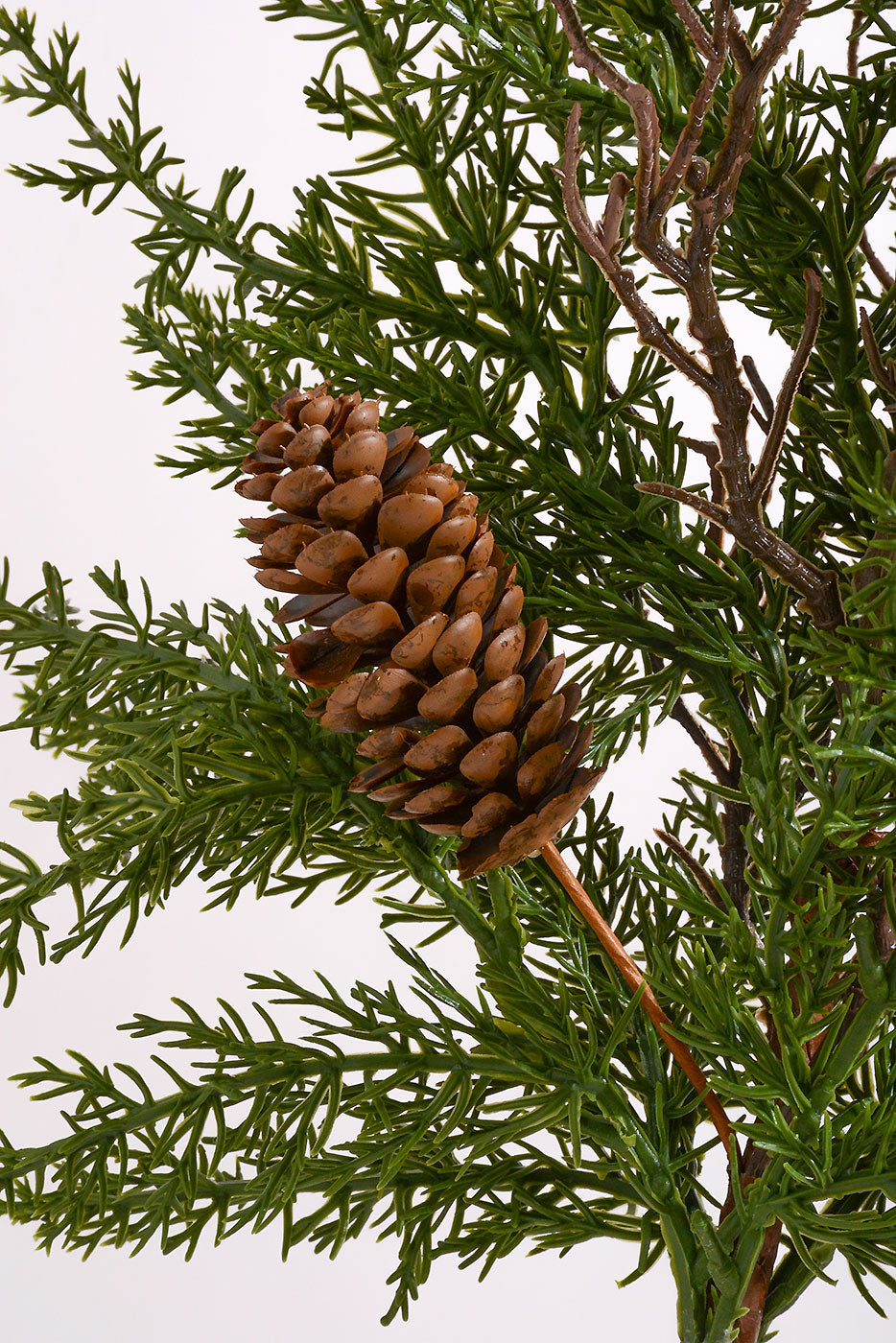 22" Pine Cone Bush