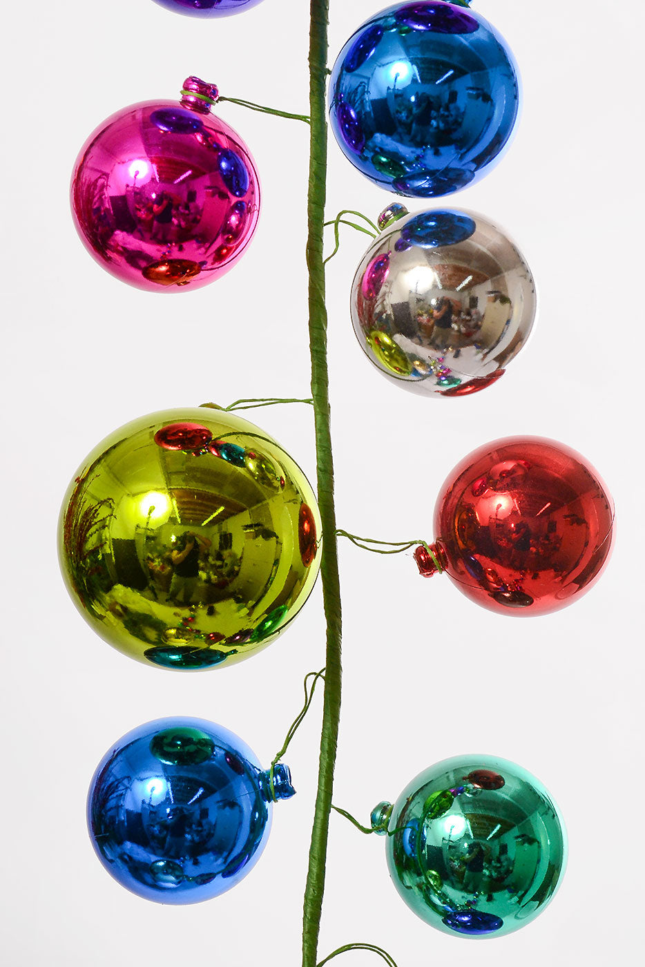 6FT Plastic Ball Garland Mix