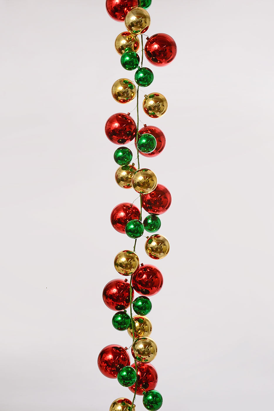 6FT Plastic Ball Garland Red/Mix