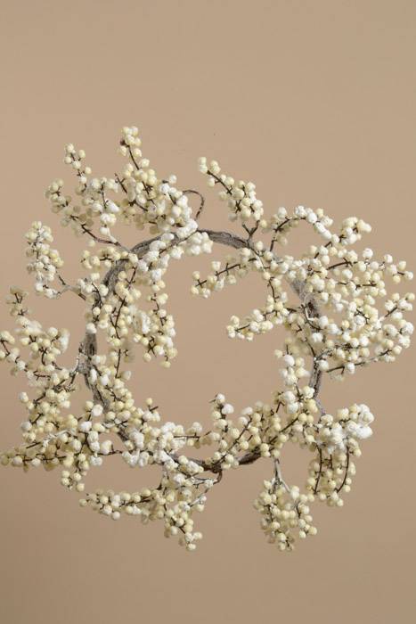22" Snow Berry Wreath White