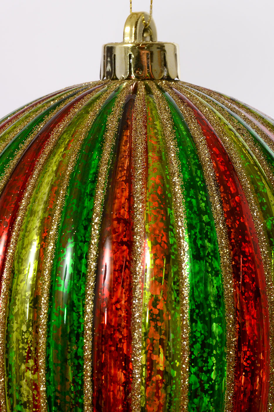 6" Ball Ornament Green/Red