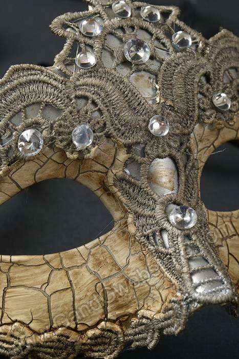 6" Mask W/lace & Rhinestone Gray