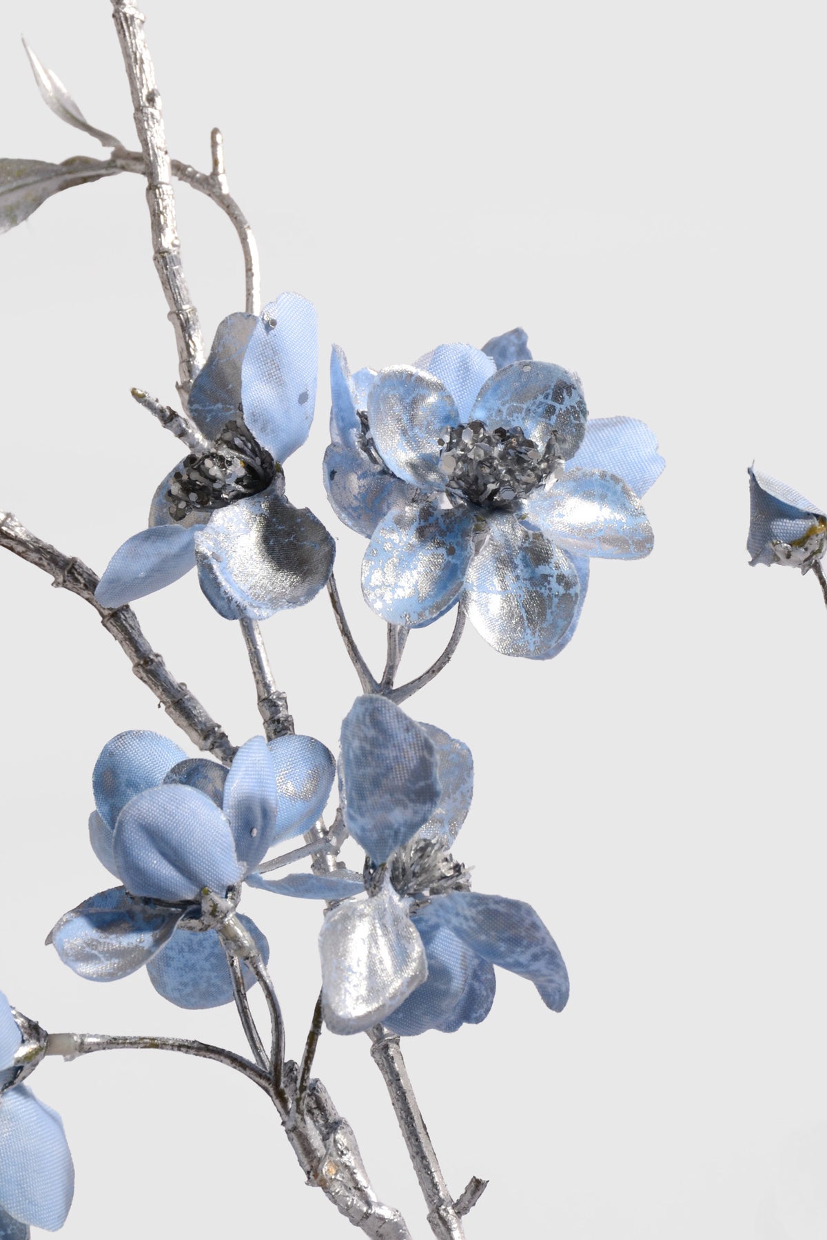 34" Winter Dogwood Spray Blue/Silver