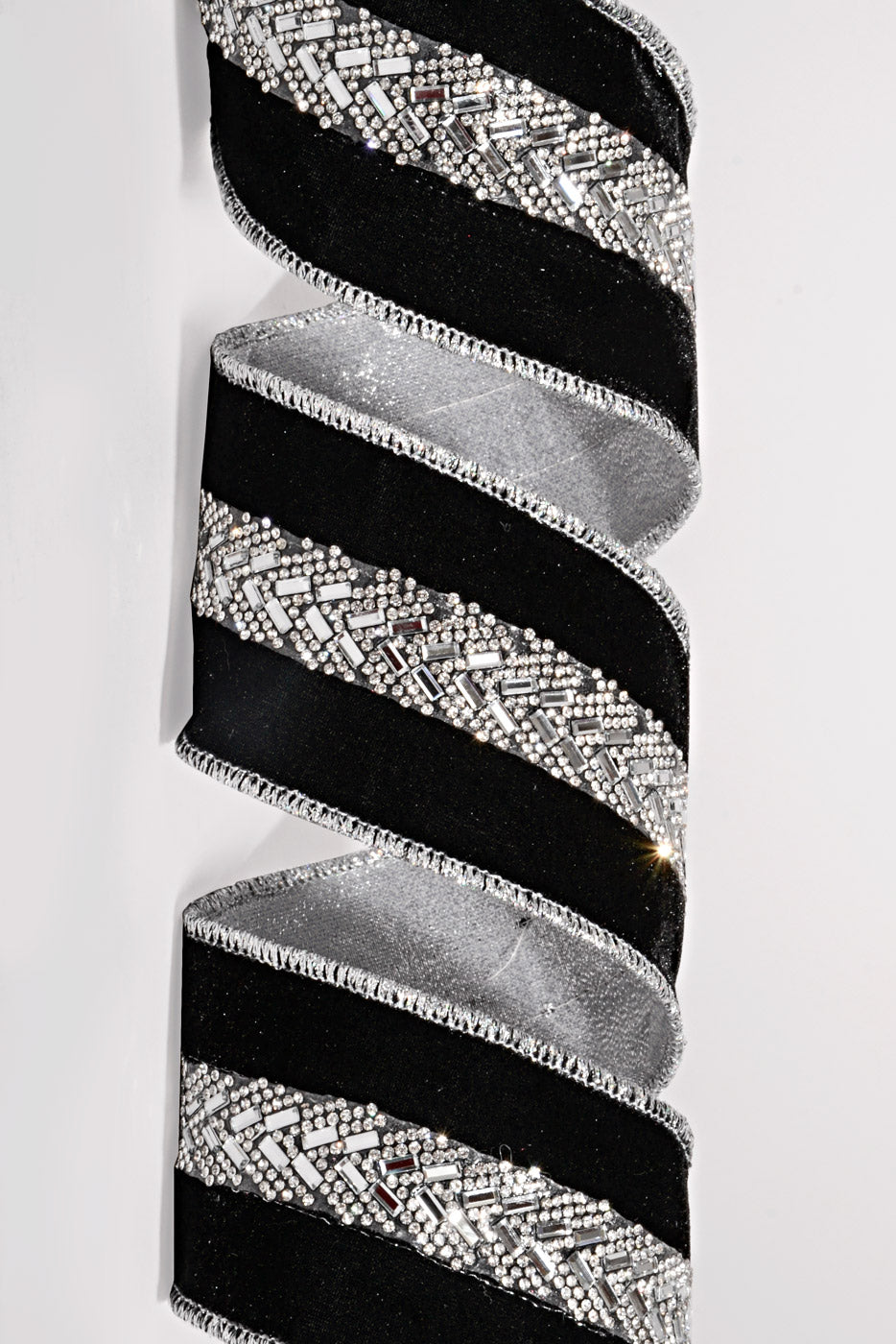 2.5" X 5Yds Wired Velvet with Jeweled Center Ribbon Black/Silver