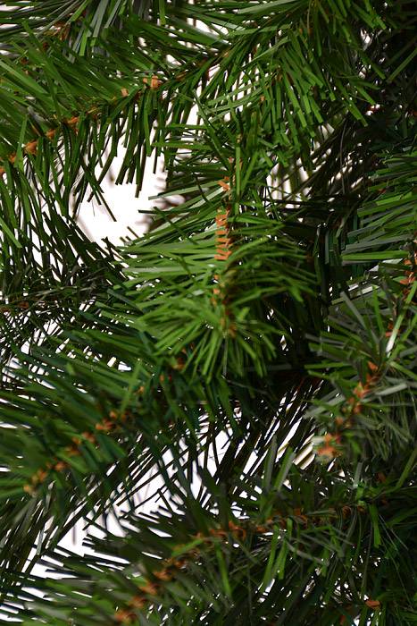 9ft X 14" Deluxe Evergreen Garland Green