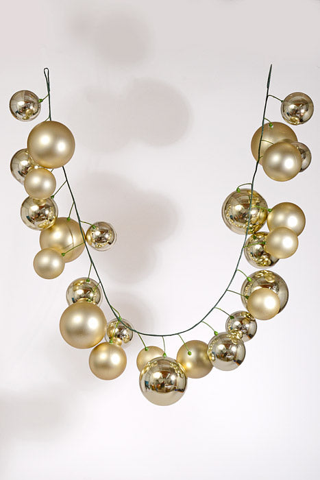 6Ft Plastic Shinny/Matte Ball Garland Champagne