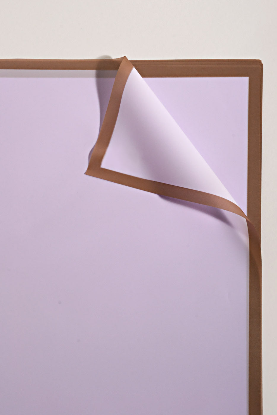 22.5" Champagne Edge Flower Wrap Lavender Pkg/20