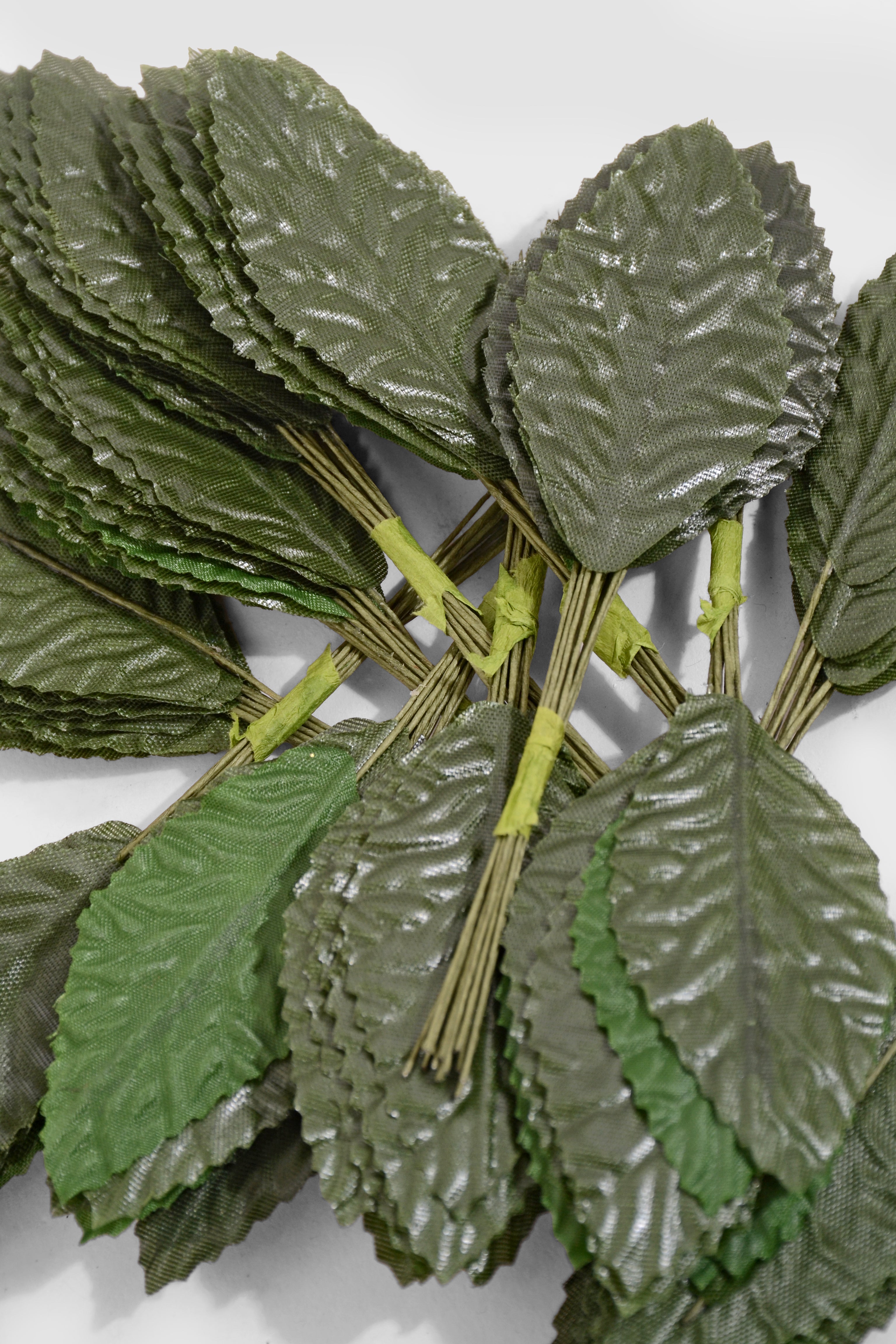 2.75" Corsage Leaves Green Pkg/144