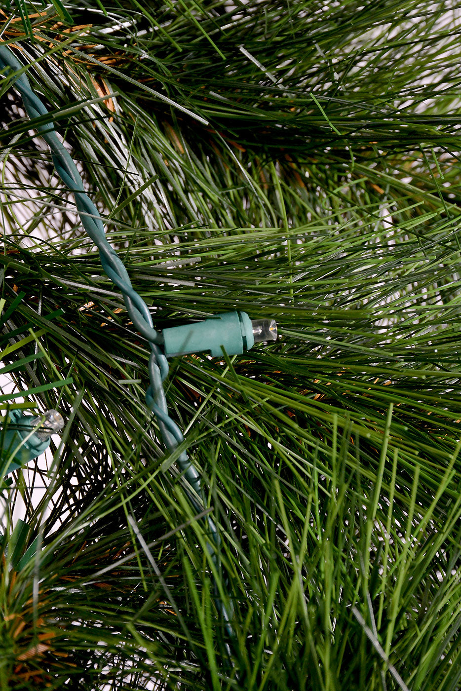 9Ft X 18" Needle Mixed Garland W/100 Led Lights Green