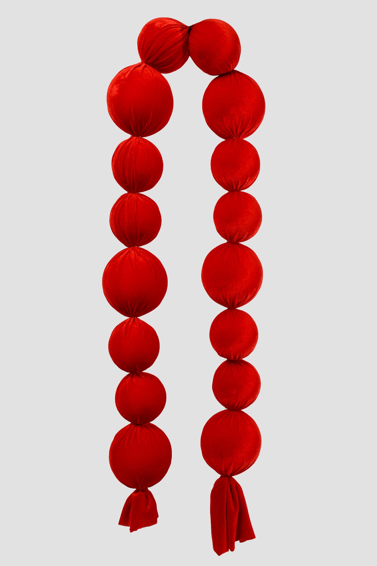 6.5Ft Velvet Balls Garland Red