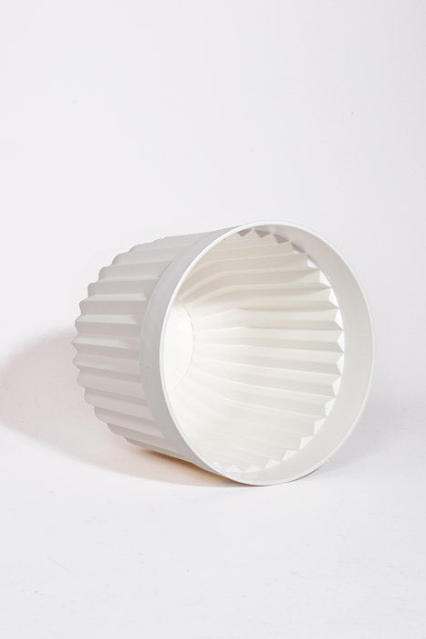 12" Round Striped Plastic Planter White