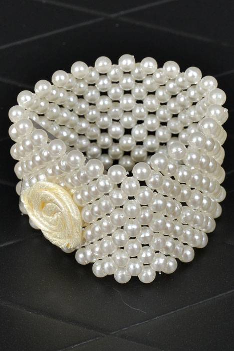 Classic Flower Bracelet Ivory