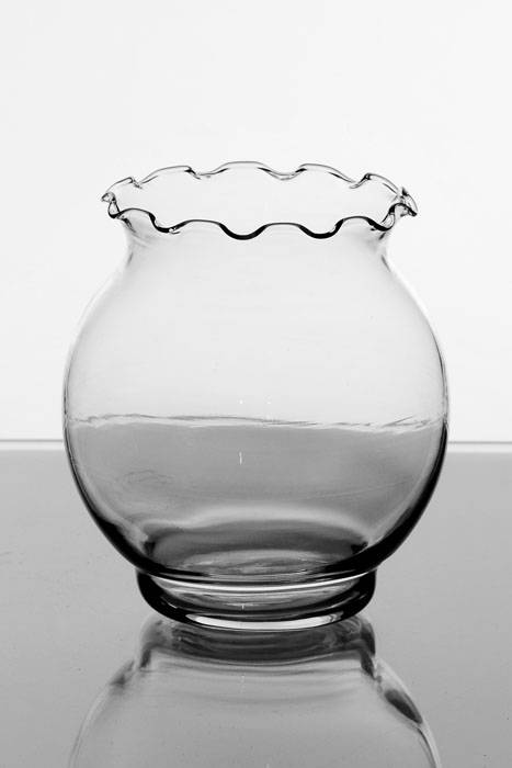 5.5" Bowl W/Ruffled Rim Clear