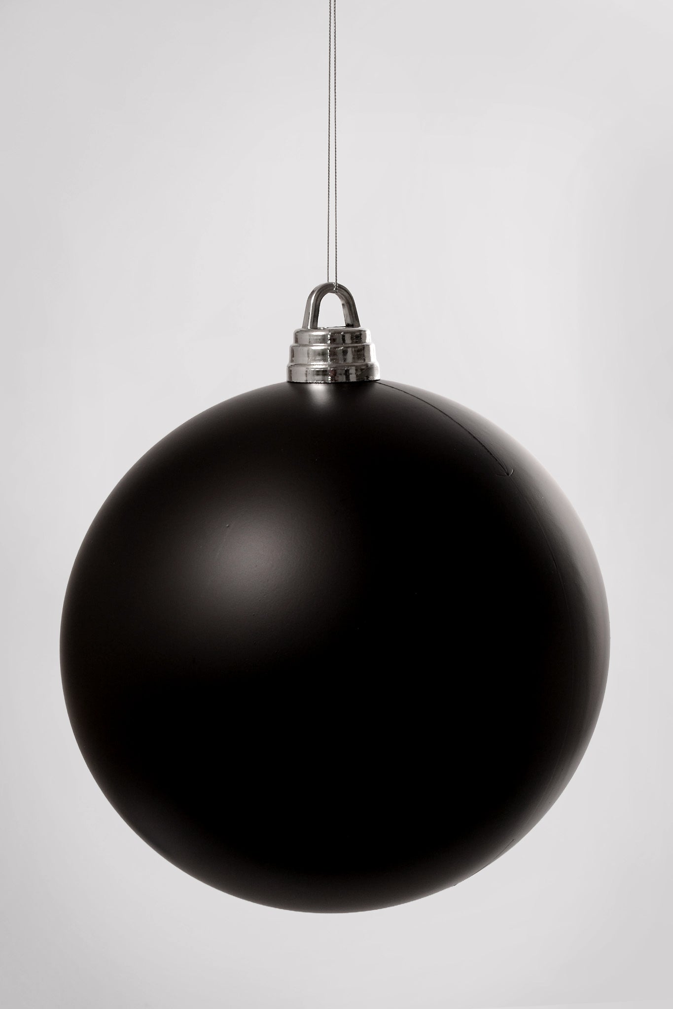300Mm Matt Plastic Ball Black