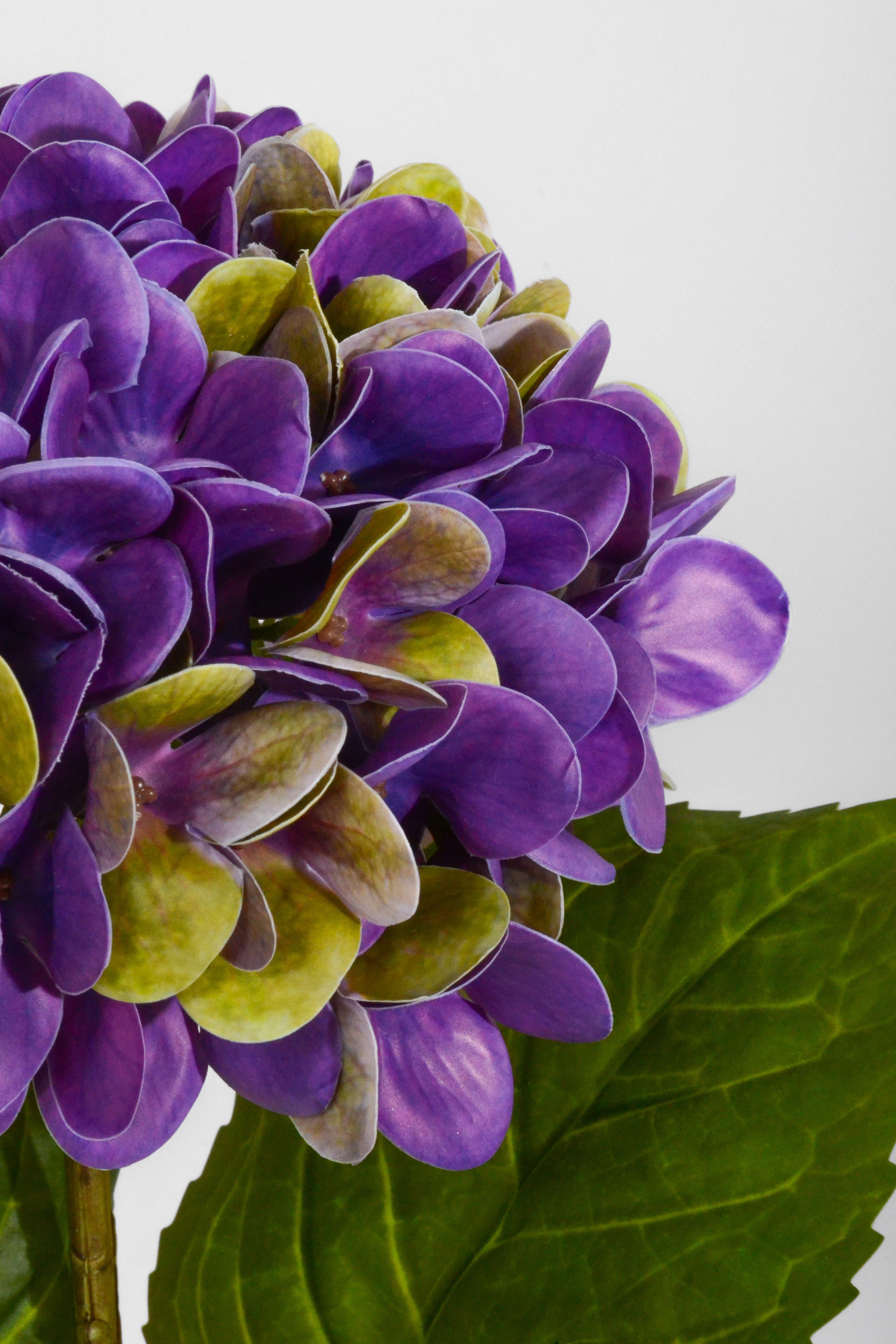 18" Real Touch Hydrangea Purple