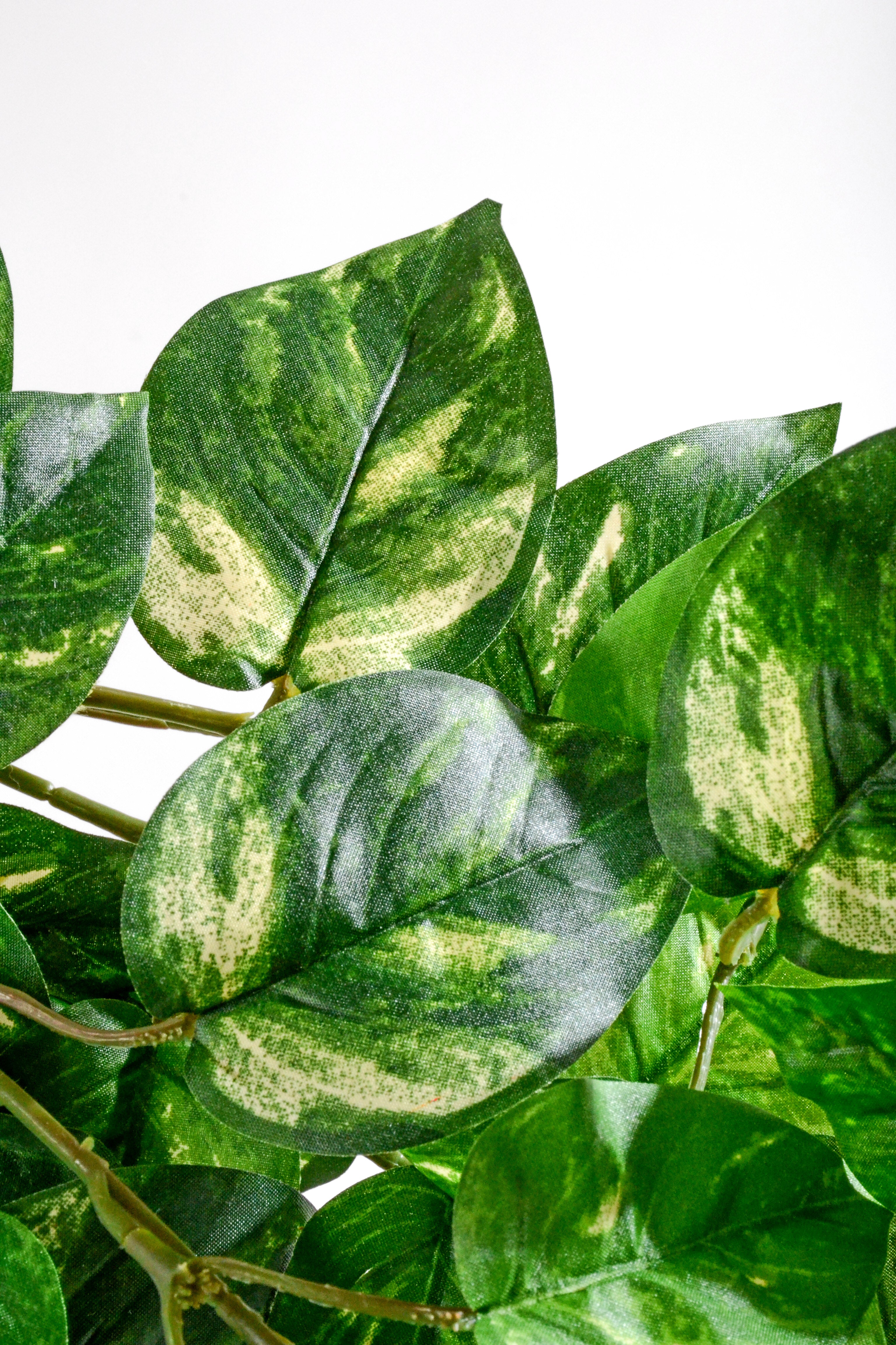 33" Artificial Pothos Leaf Bush Green