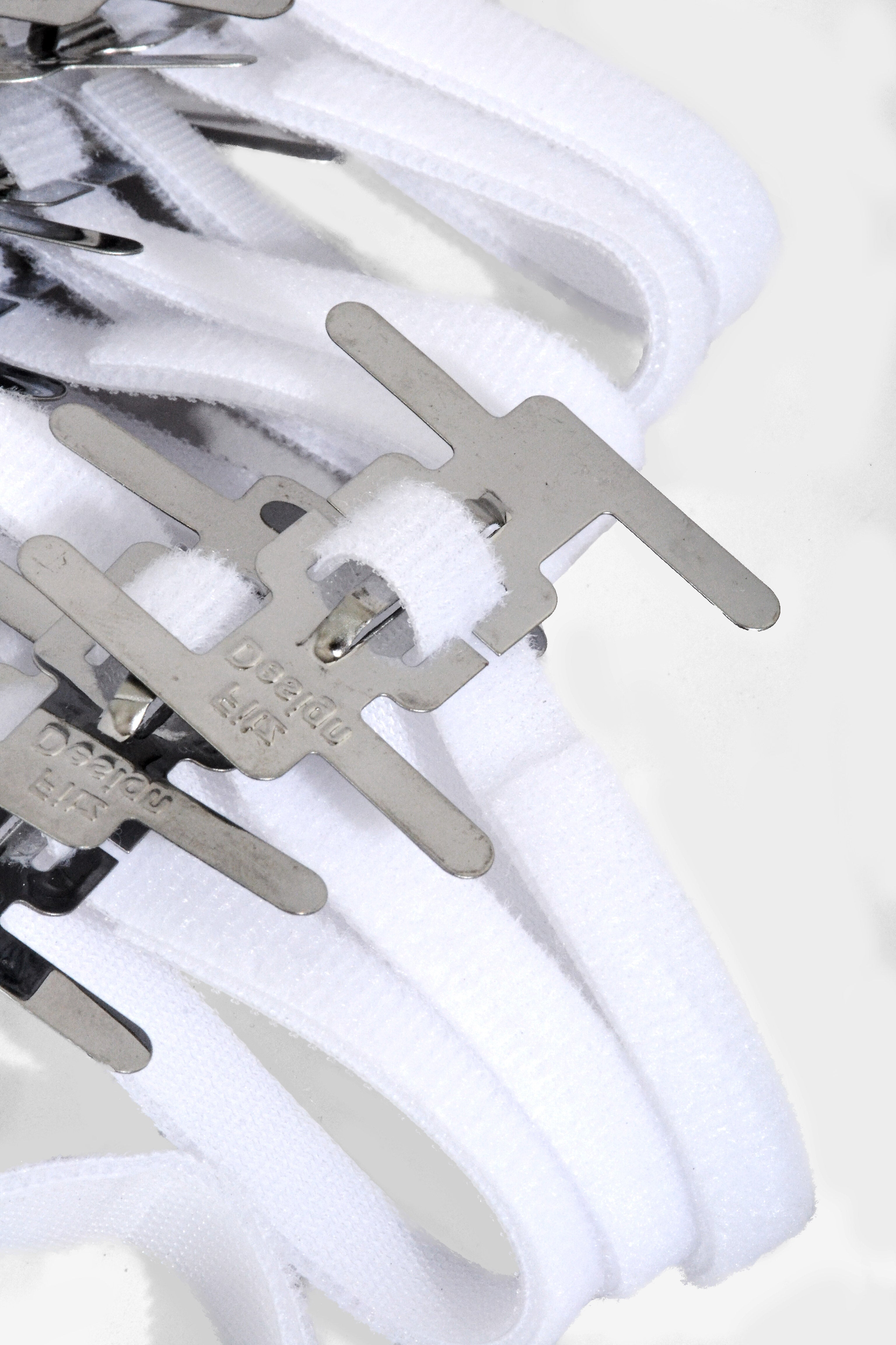 Lady Wristlet Velcro Clip White Pkg24