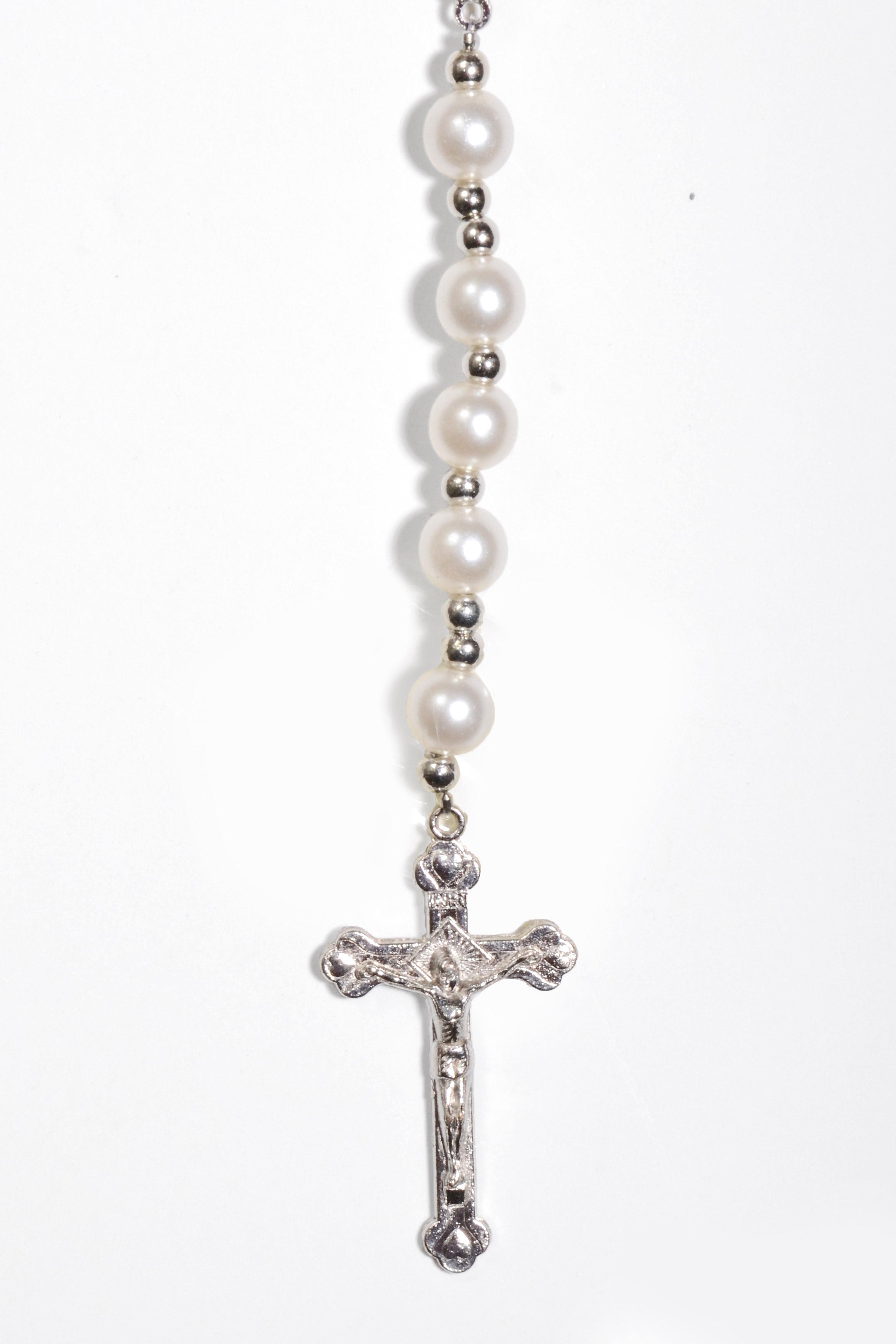 17" x 8MM Glass Pearl Rosary White