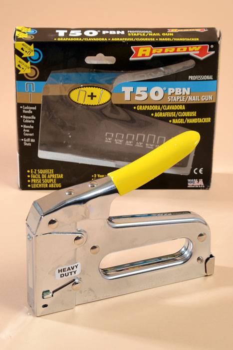 Tracker And Brad Nailer W/rubber Handle/t50