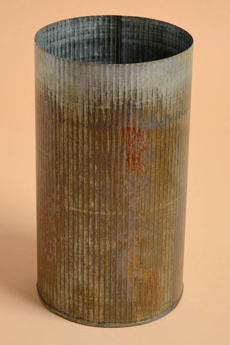 6" X 10.5" Norah Vase Zinc Rusted Gray