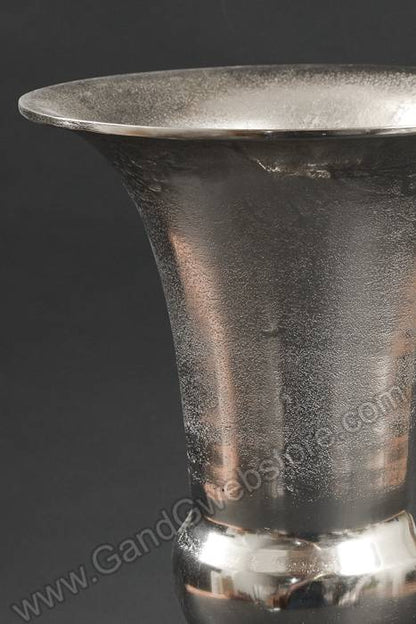 18" Aluminum Nickel Urn Silver