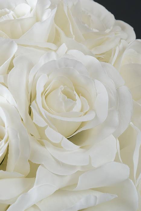 14" Rose Ball W/ribbon Ivory