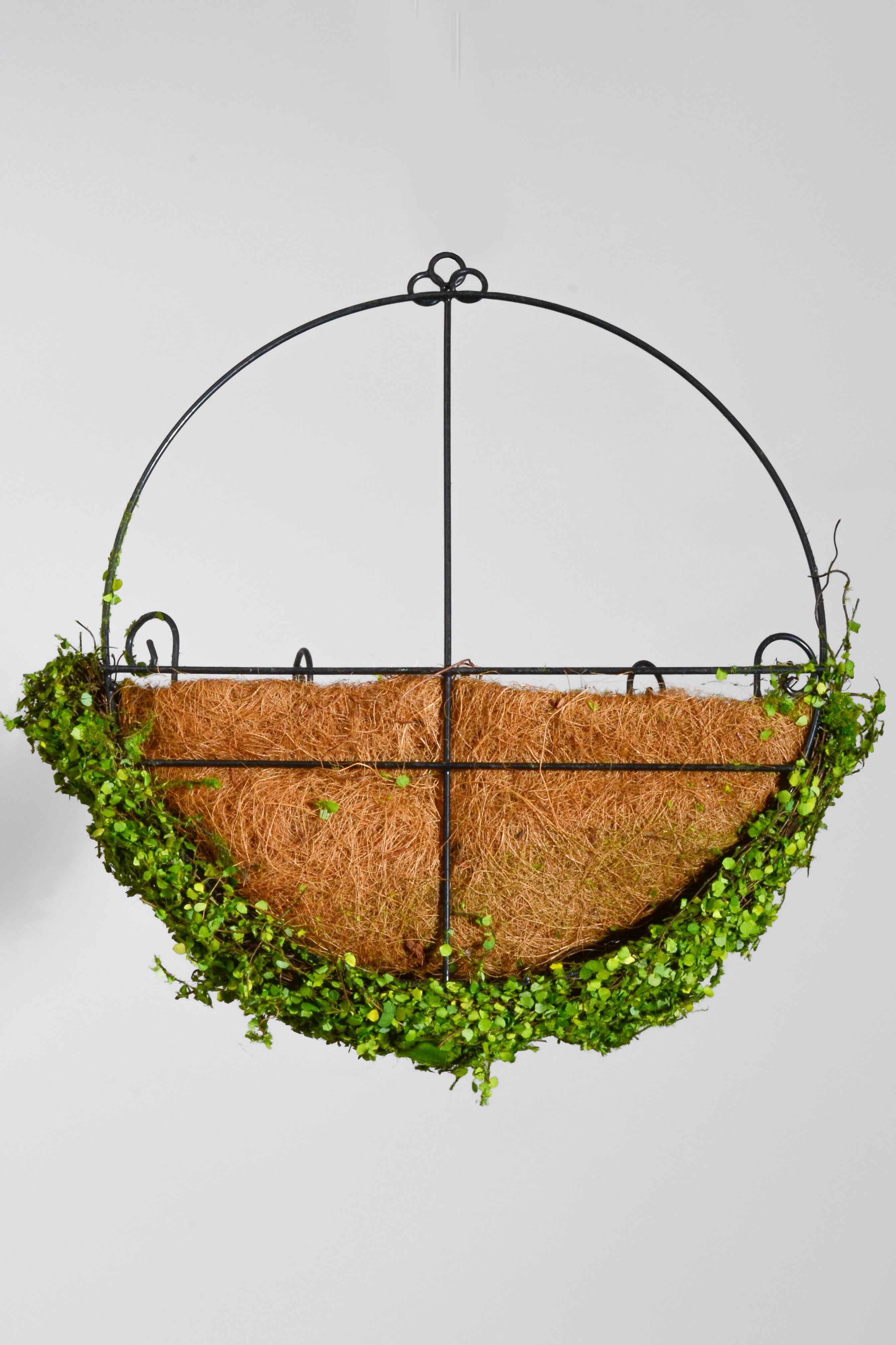 16" Metal Wall Basket W/Leaves Green