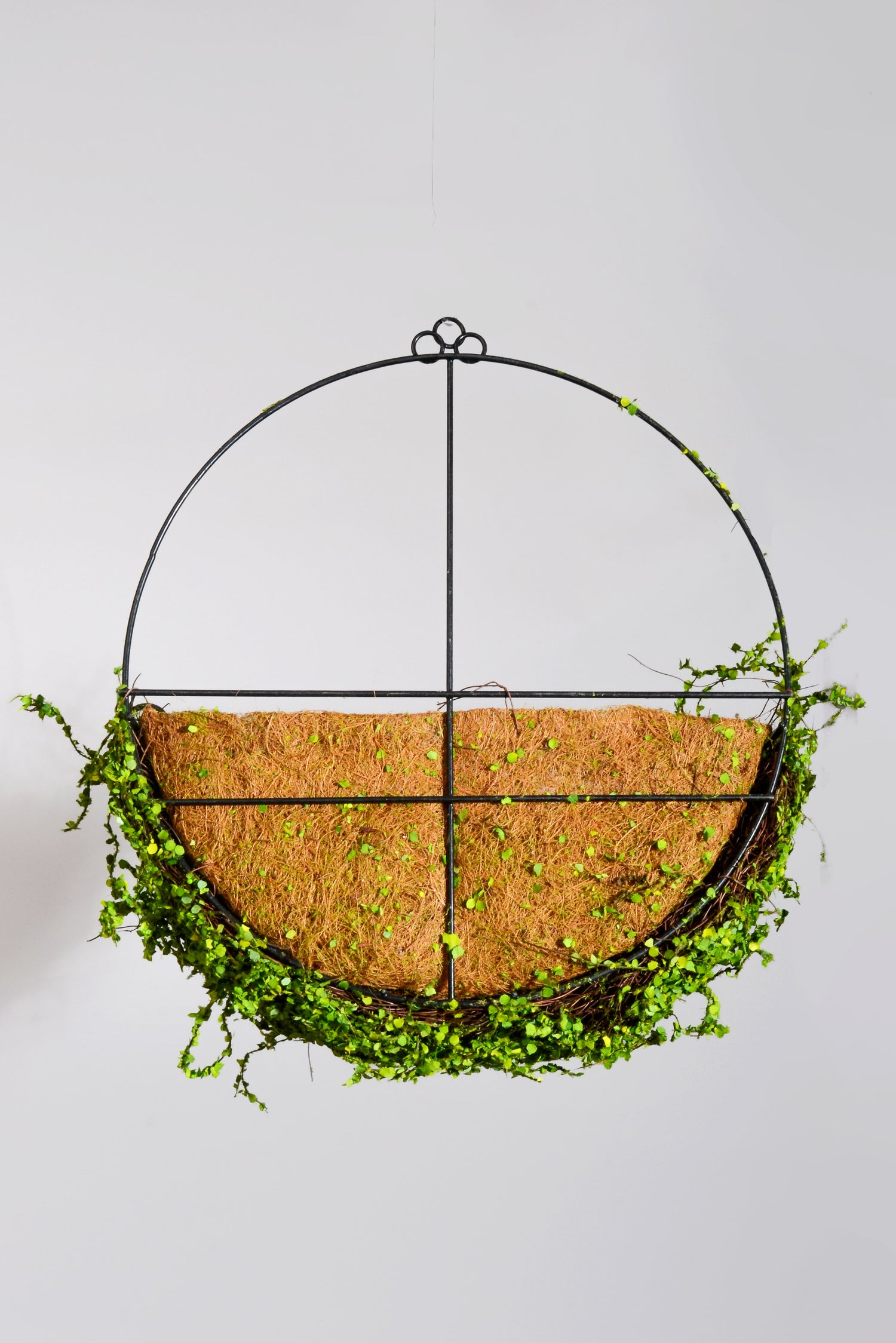 18" Metal Wall Basket W/Leaves Green