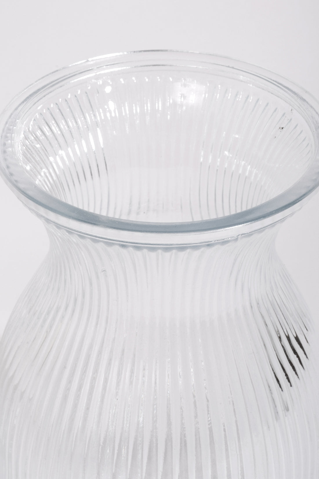 4" X 7.5" Glass Striped Vase Clear