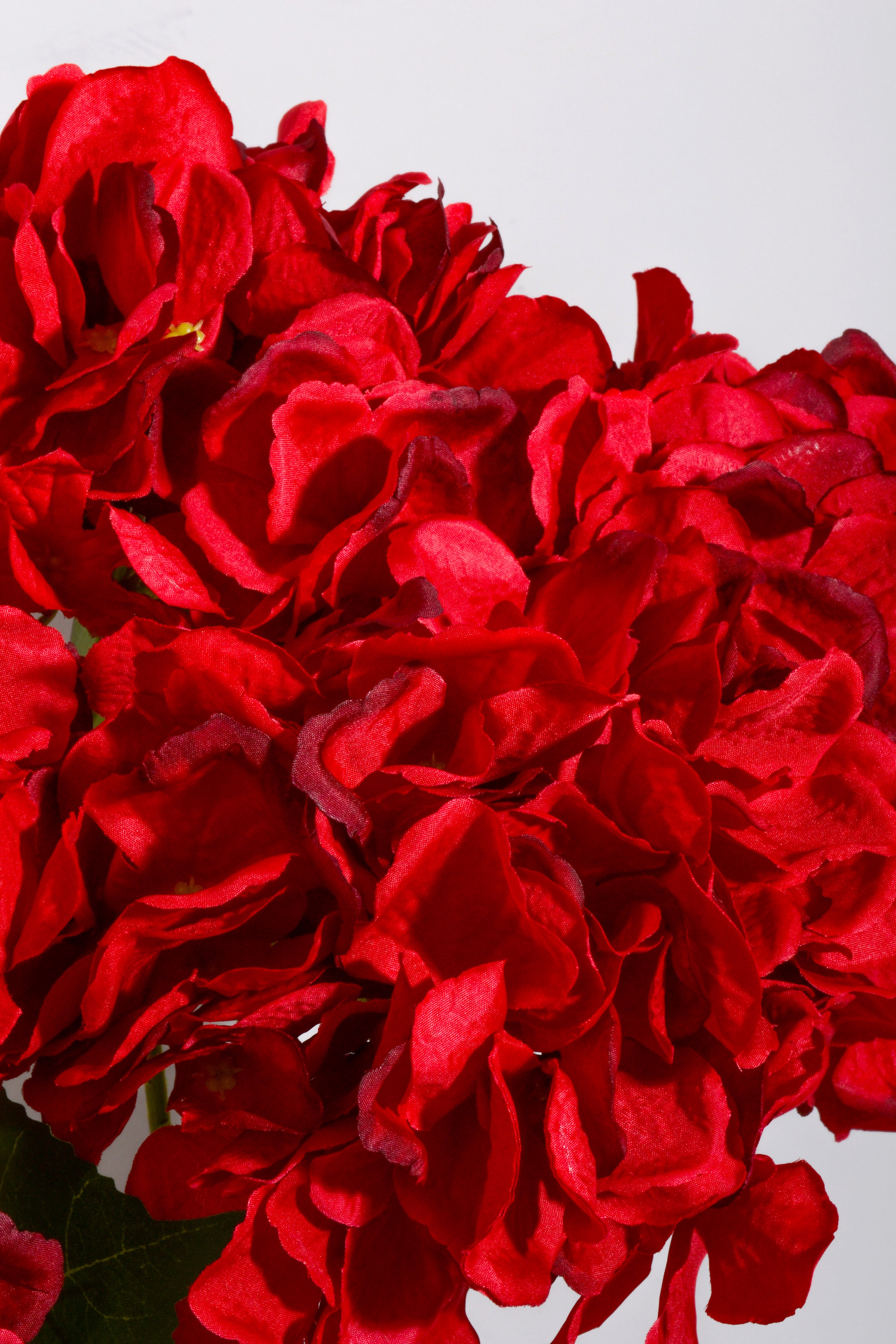20" Silk Hydrangea Bush Red