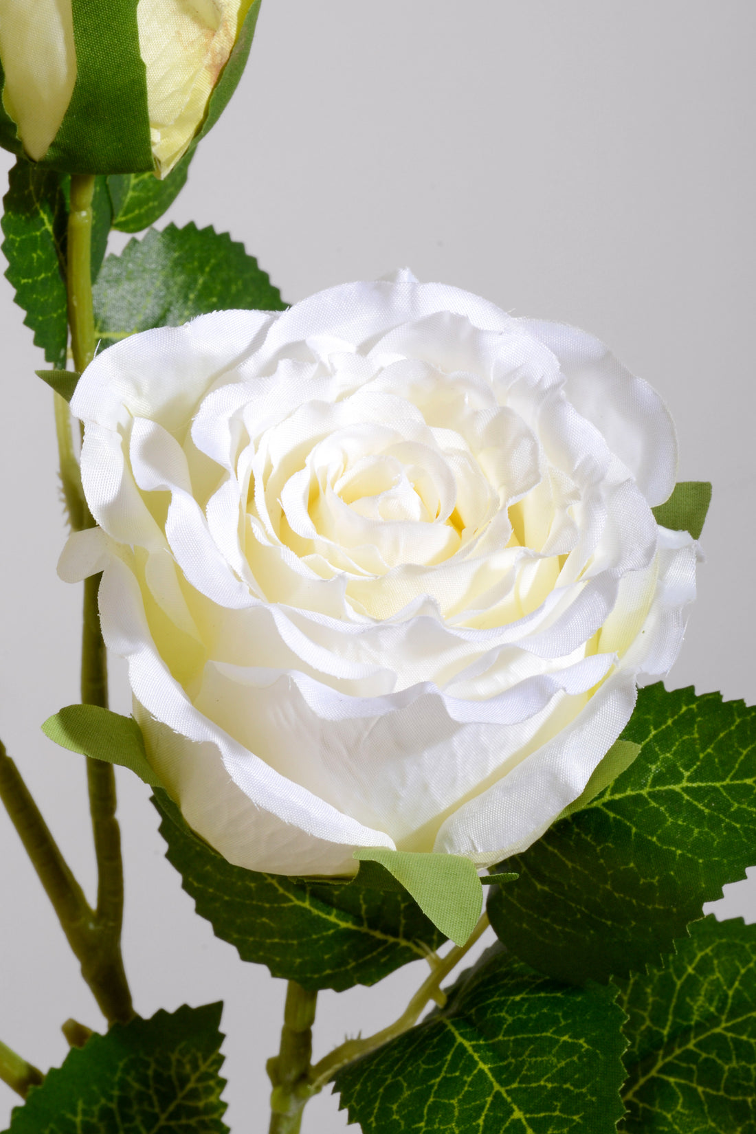 28" Silk Rose Spray White