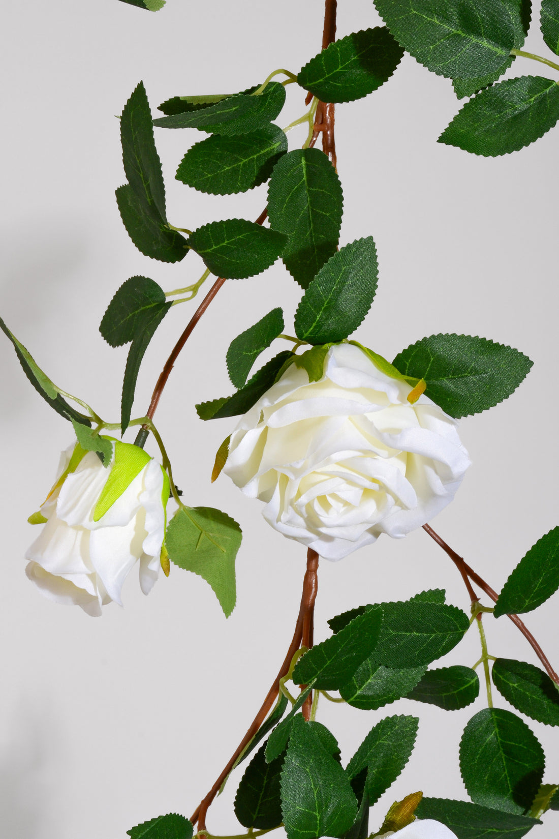 5.5FT Silk Rose Garland White