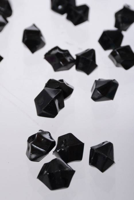Small Acrylic Cubes Black Pkg/1lb