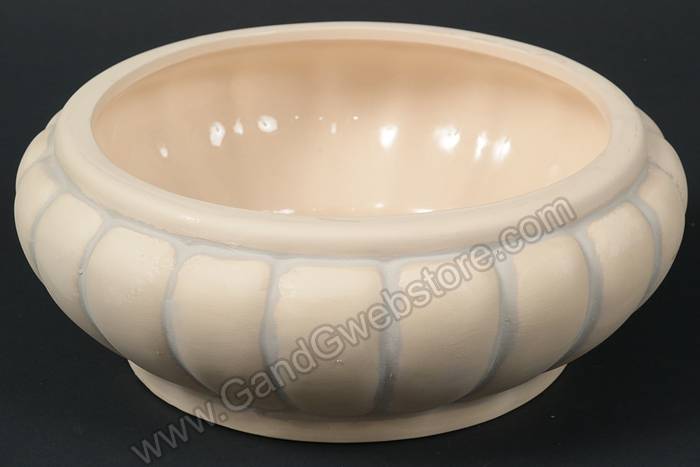 8" Round Matte Scallop Low Bowl Cream