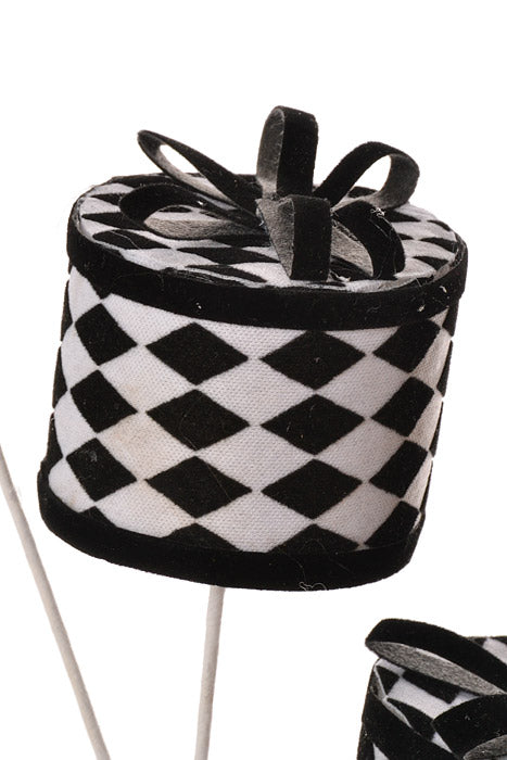 30" Gift Box Spray Black/White