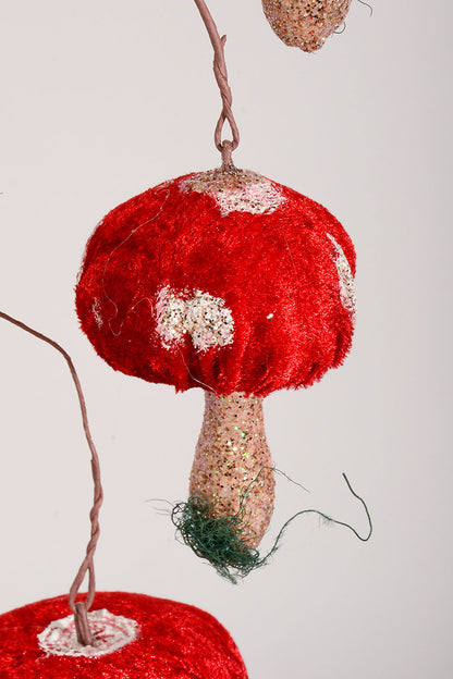 23.5" Polka Dot Triple Mushroom Spray Red/White