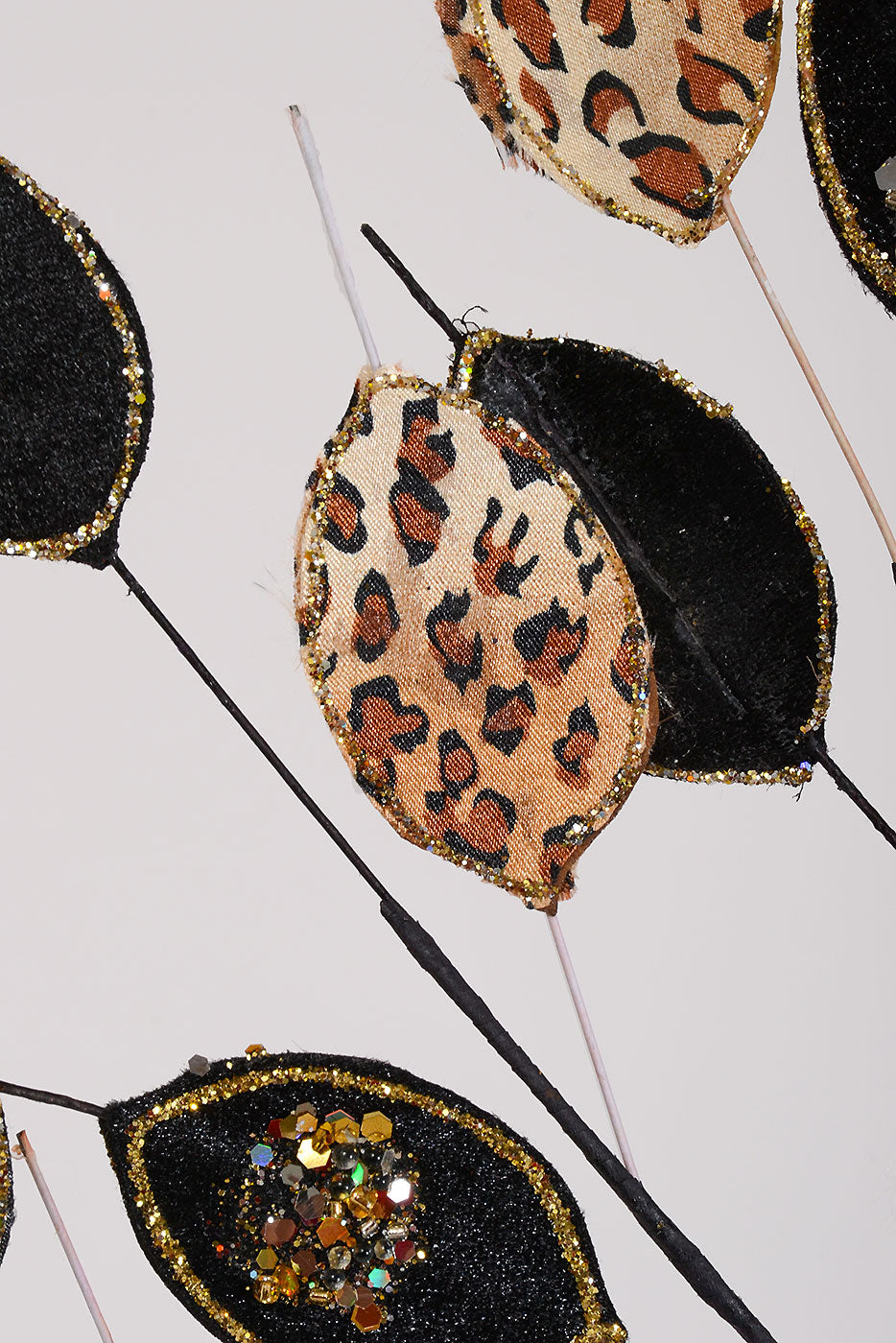 36" Safari Jewel With Glitter Spray Black/Gold