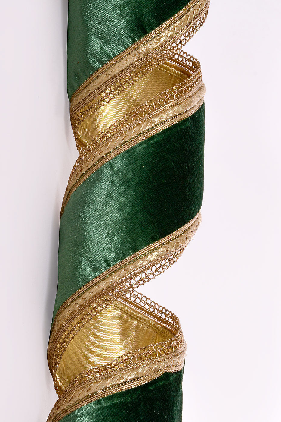 4" X 5Yds Wired Royalty Velvet With Gold Edge Ribbon Green