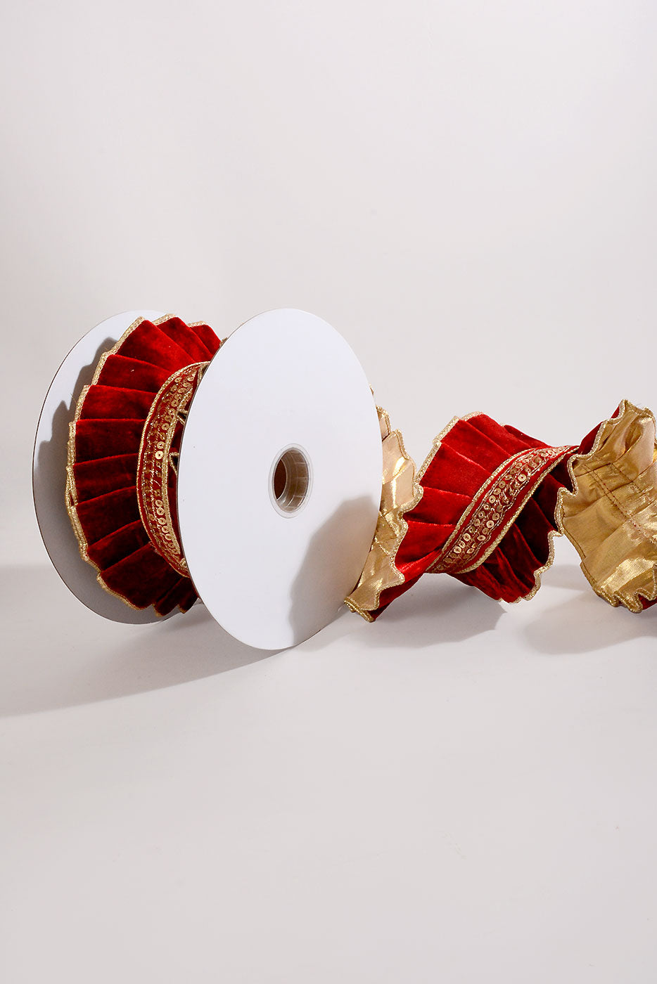 4" X 5Yds Wired Pleated Velvet With Trim Ribbon Red/Gold