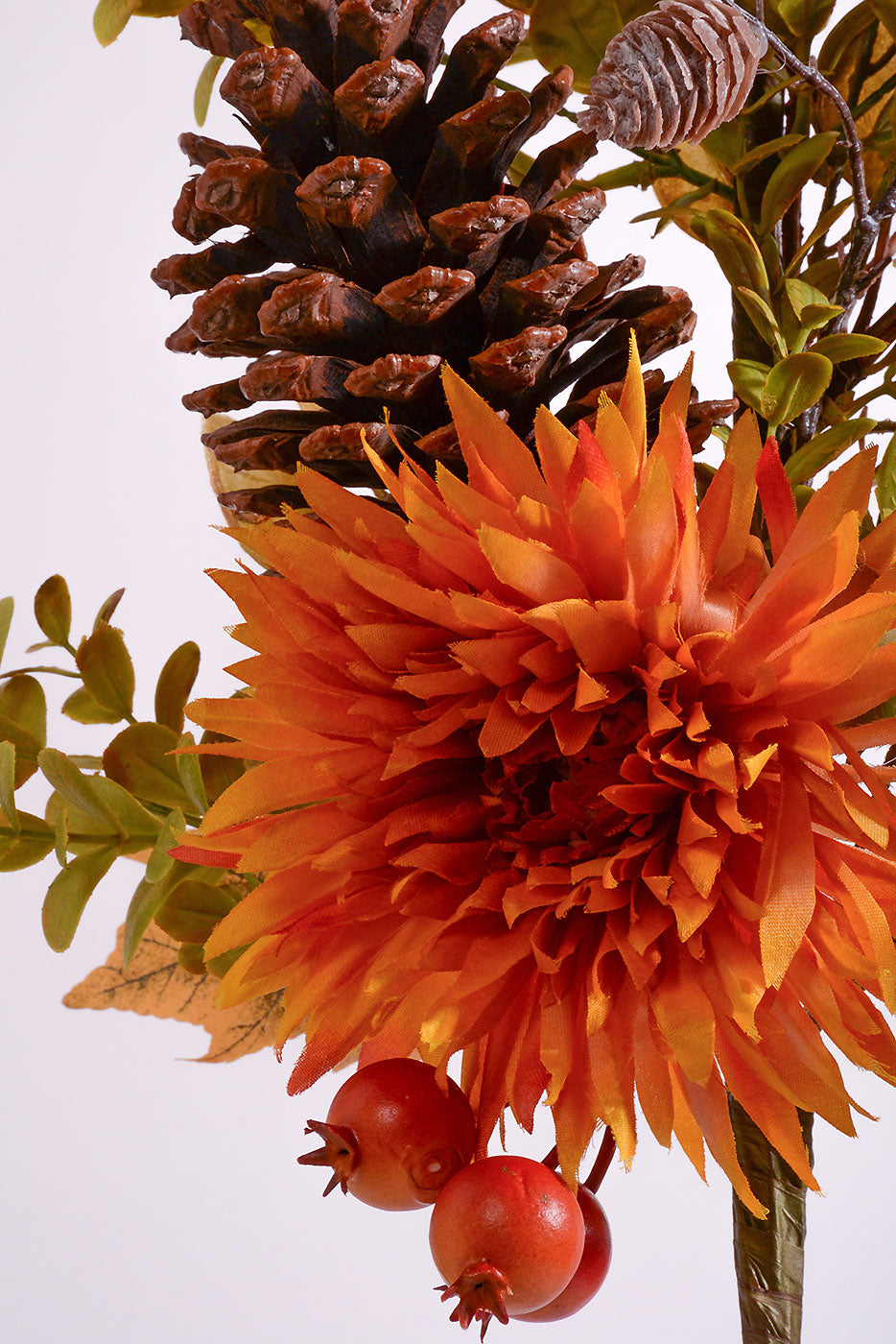 28" Mixed Maple Mum Berry Spray